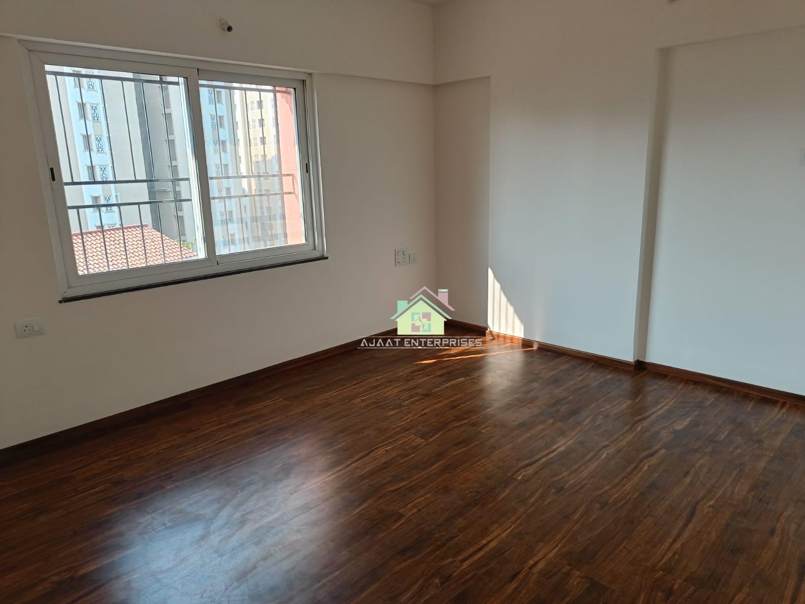 4Bhk