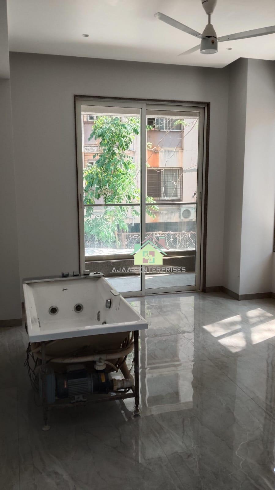 4BHK