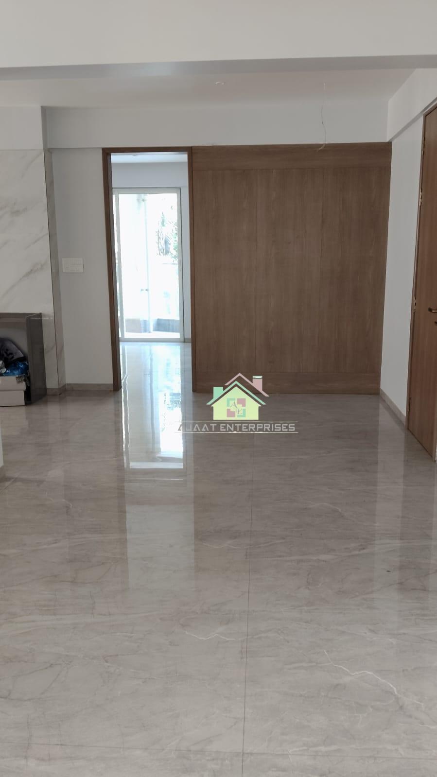 4BHK