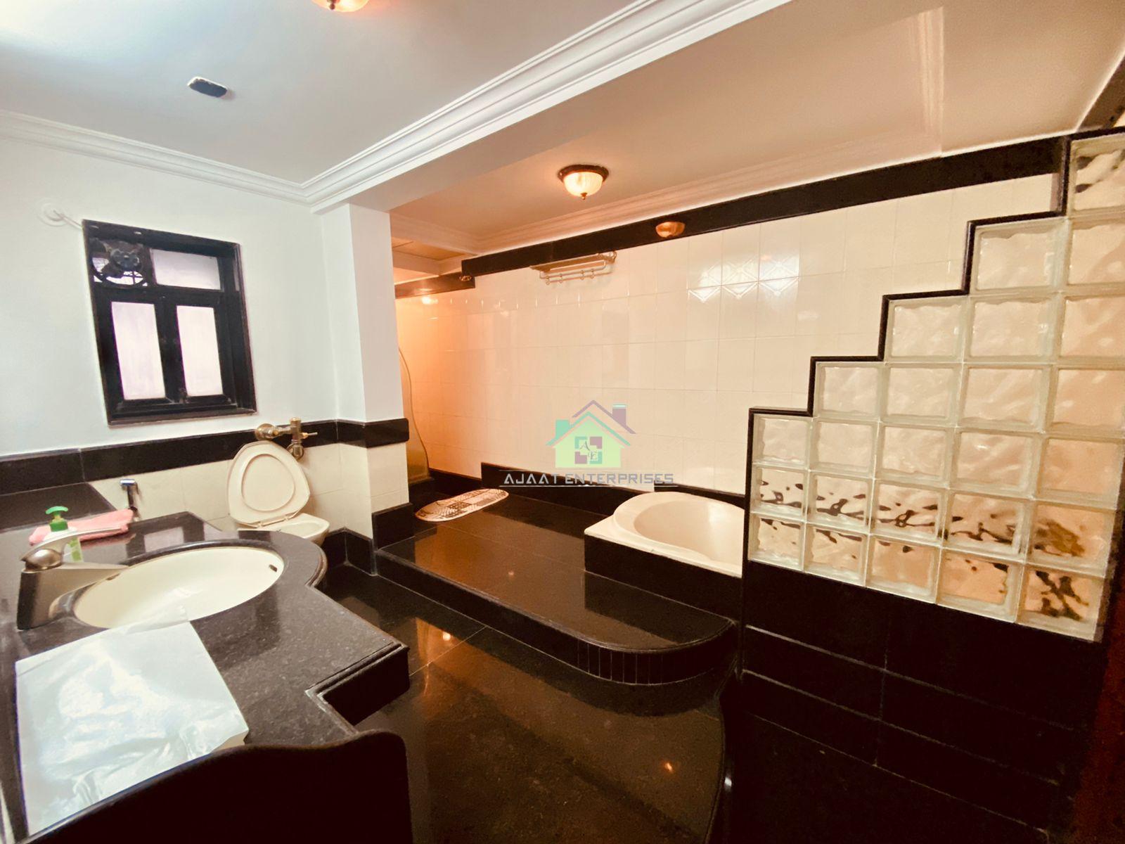4bhk