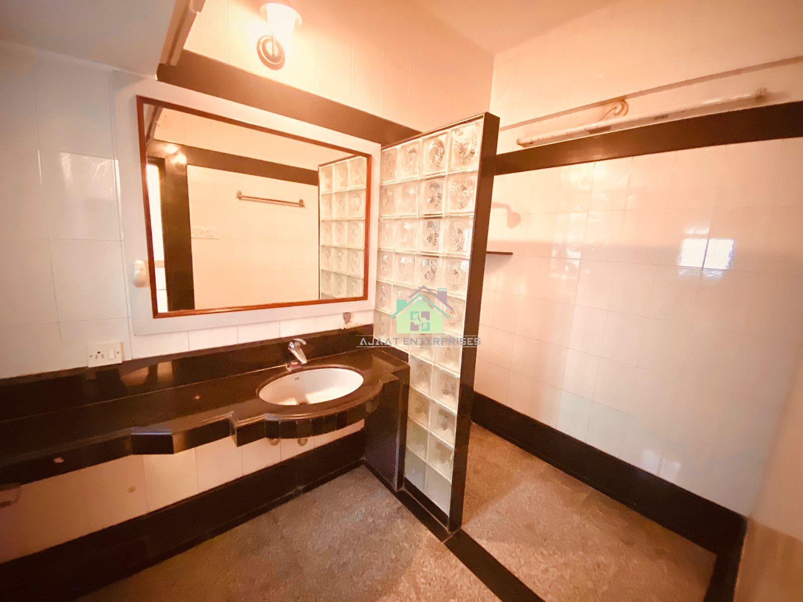 4bhk