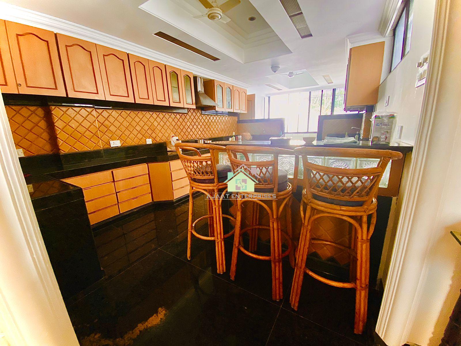 4bhk